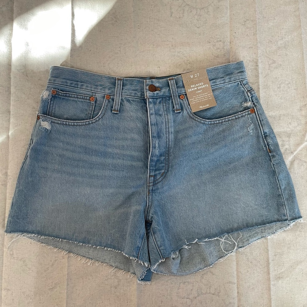 NWT MADEWELL CURVY RELAXED HIGH RISE DENIM SHORTS IN CEDARCROFT WASH